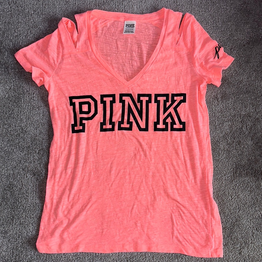 VS pink shirt
